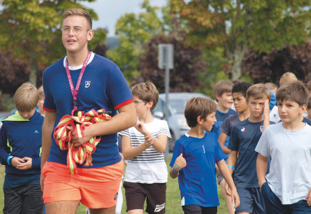 Le Cluzeau : établissement scolaire collège lycée près de Bergerac avec des sections sportives pour les élèves de la 6ème au post-bac.